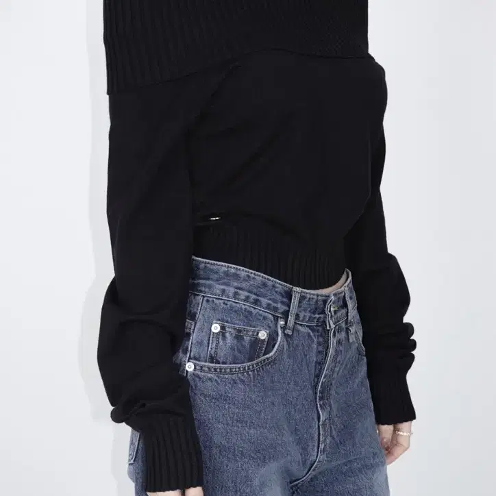 페일제이드 Off-Shoulder Knit T