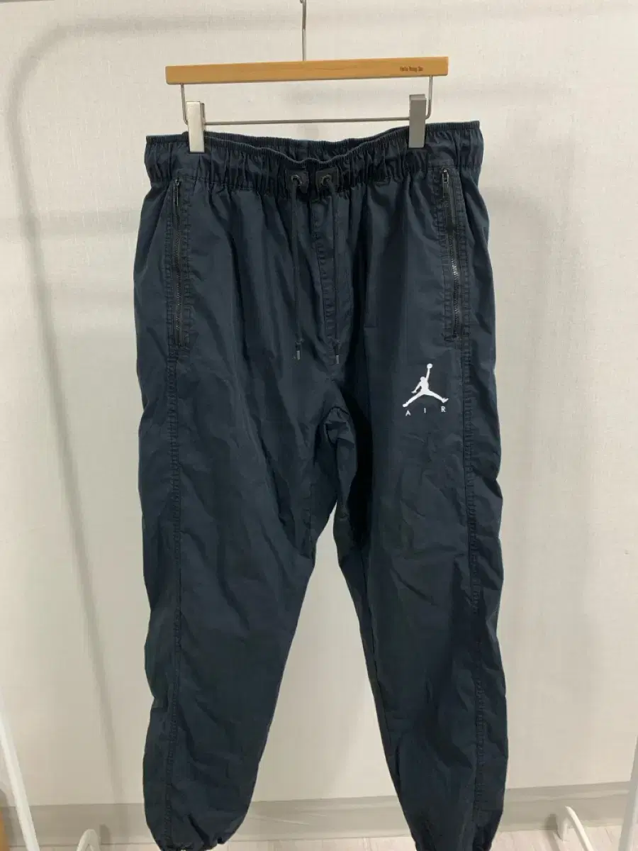 Nike Jordan Jogger Pants L