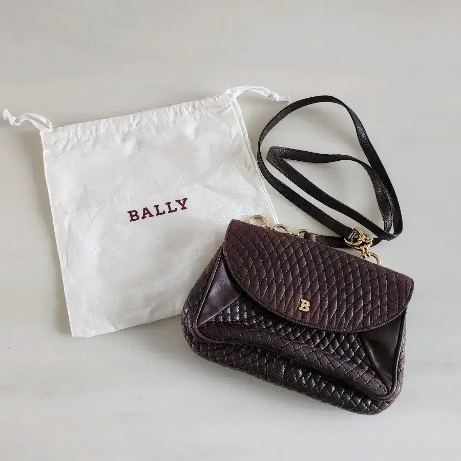 발리 BALLY 빈티지 브라운 미니 크로스백