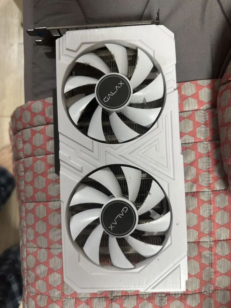 GALAX GTX 1660 Super EX White 판매합니다