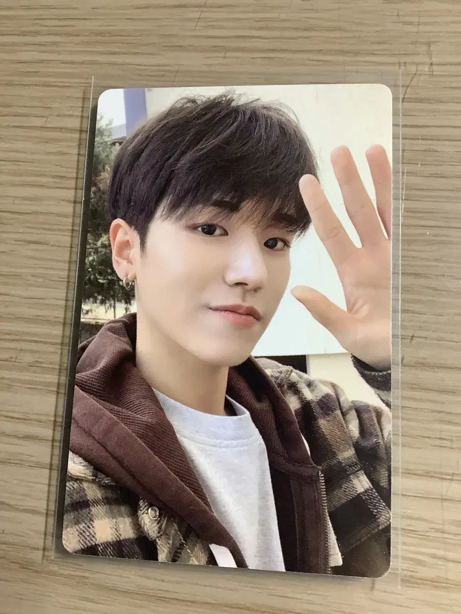 BoyNextDoor who album Crunchy riwoo photocard Sell