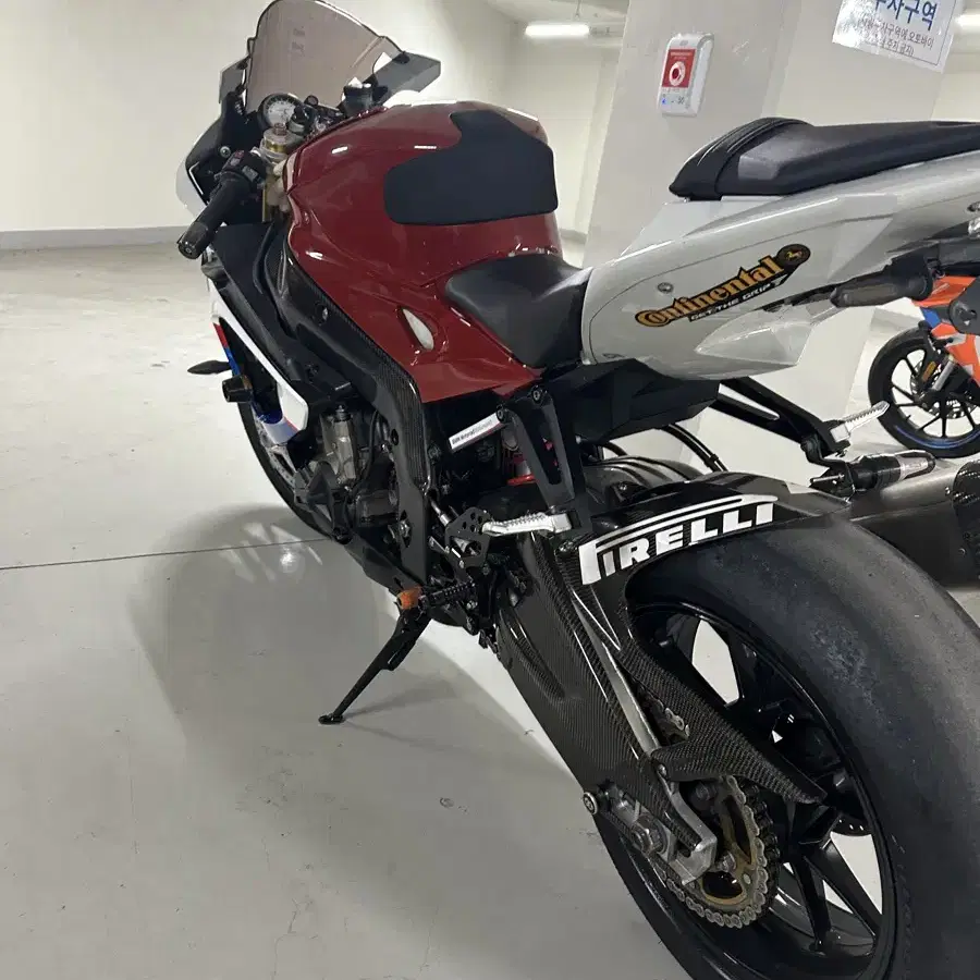 부산 BMW S1000RR