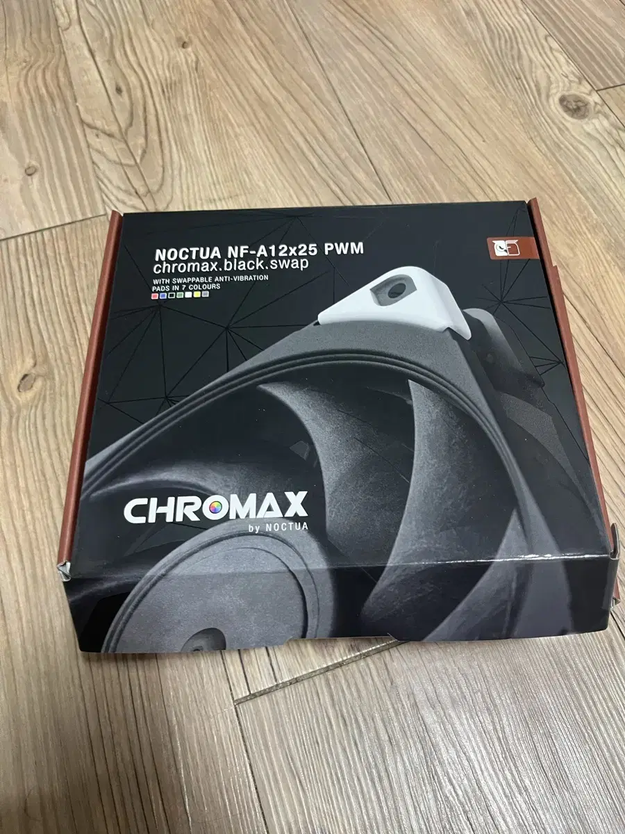 녹투아 NF A12x25 pwm chromax 2개