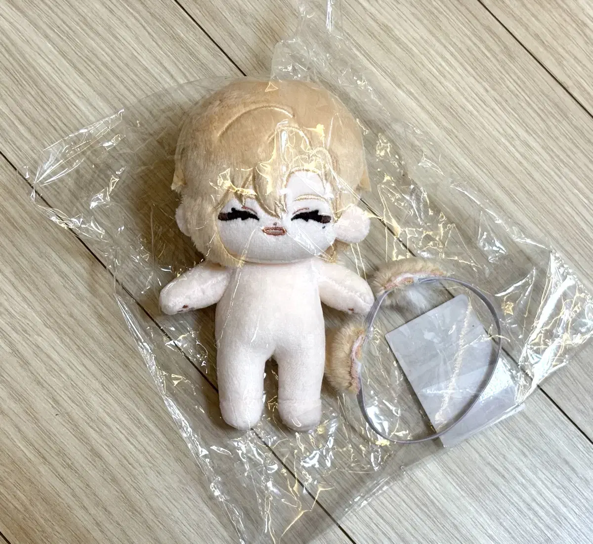 플레이브 빤짝노아 10cm 인형