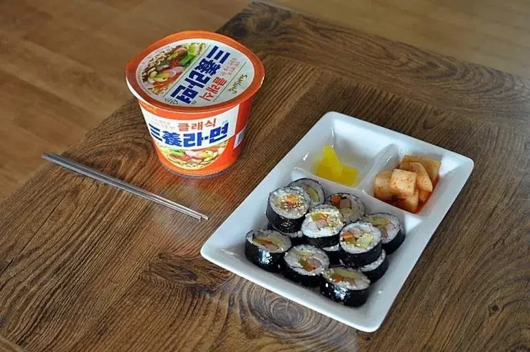 라면김밥