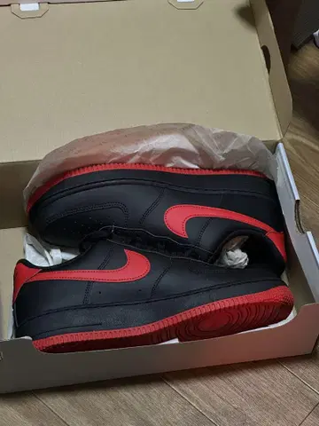 Air Force 1 Red-Black (미사용) 25.5cm