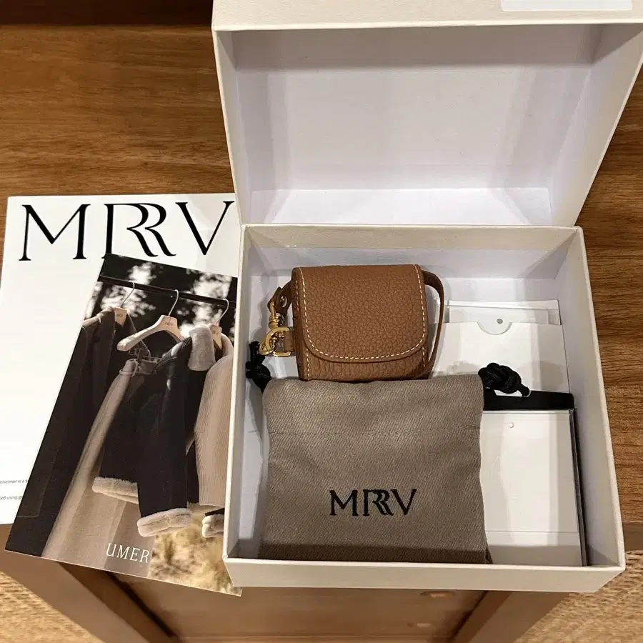 유메르 MRRV 메르레브 에어팟 프로 파우치 브로카멜