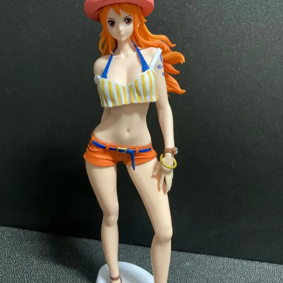 윈피스 나미 피규어 (OnePiece Nami figure)