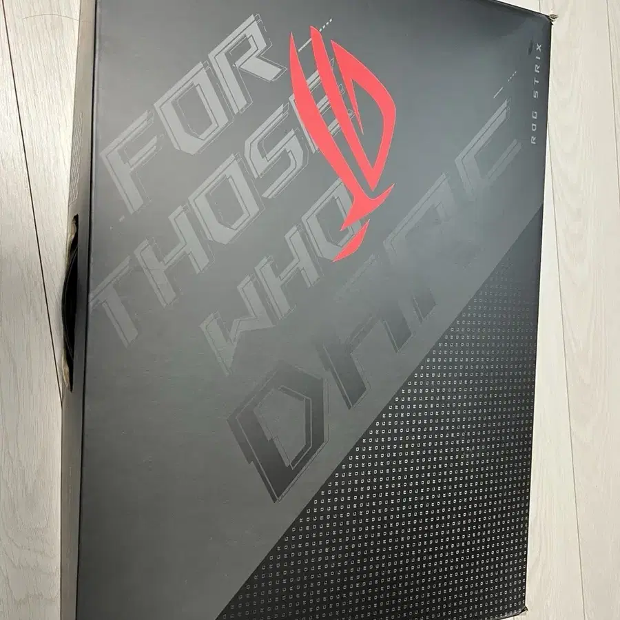 ASUS ROG Strix G713Q 노트북 (고장 부품용)