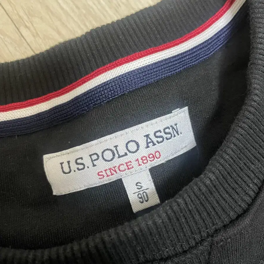 US Polo Assn 보아기모맨투맨 블랙