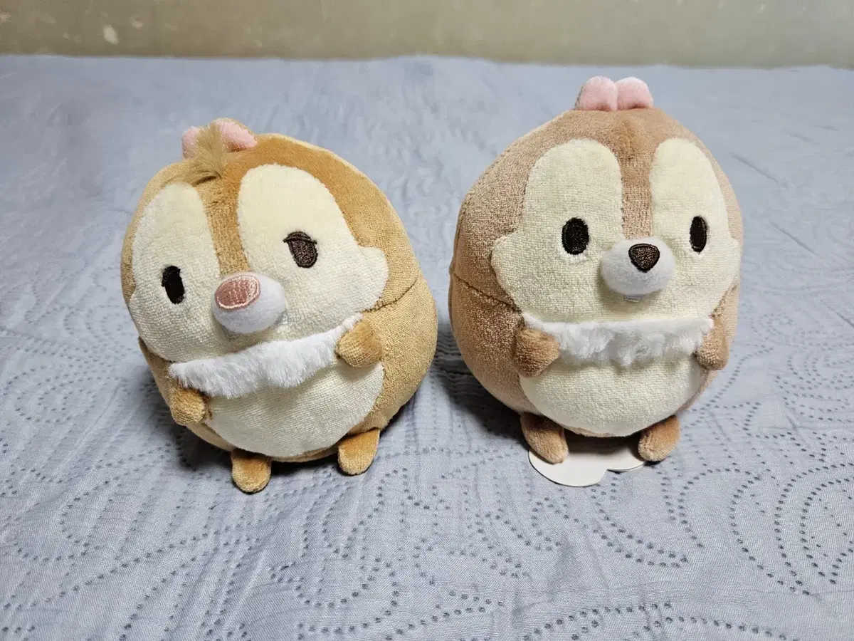 디즈니 UFUFY 칩앤데일 인형+우비 세트 팝니다.