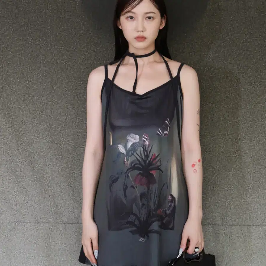 쉬이즈미애 sheismiae Orchid flower mini dress