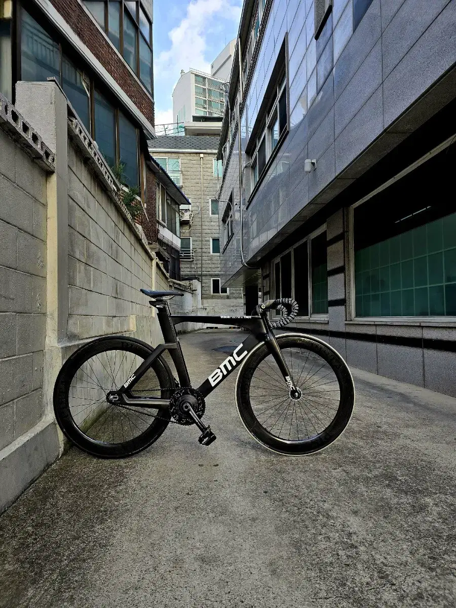 BMC TR01 대차