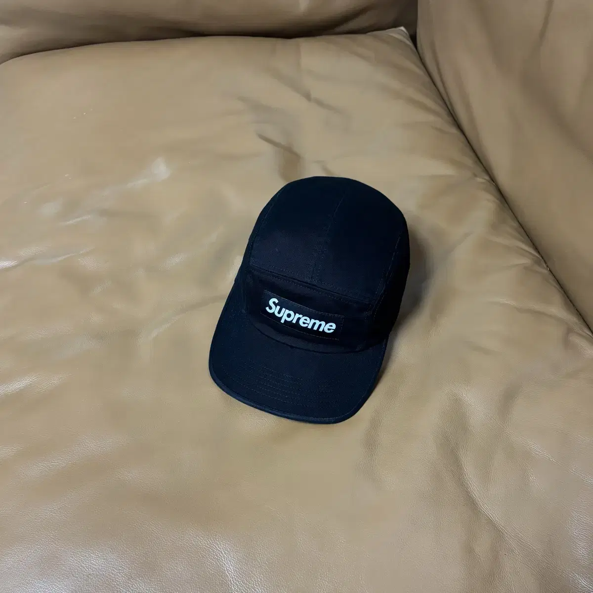 Supreme 슈프림 블랙 캠프캡 모자 (Washed Black)