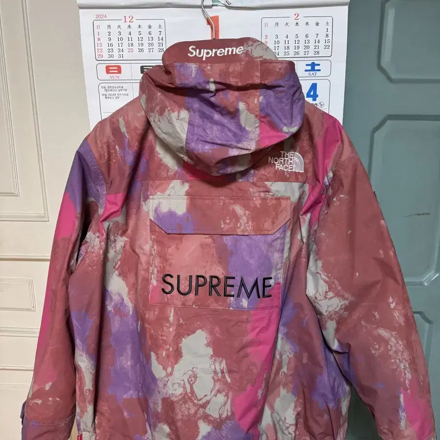 (XL) supreme 슈프림 노스페이스 카고 자켓 멀티컬러