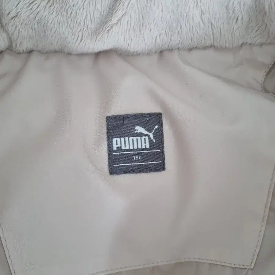 푸마 PUMA 겨울 패딩 판매합니다 size 150 12~13세