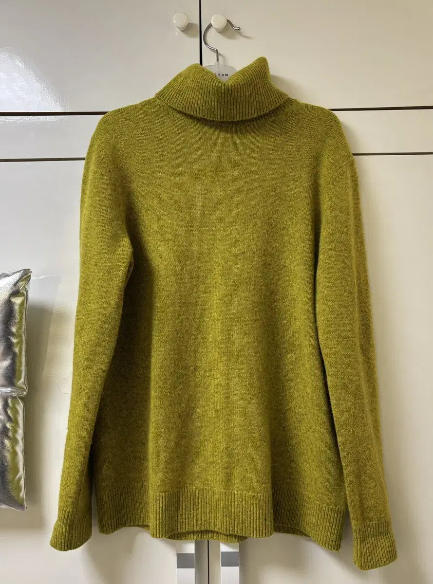 Cos Cos Cashmere knit S size for sale!