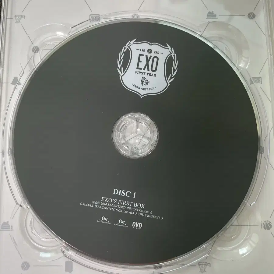 엑소 1주년 dvd 이어폰 줄감개