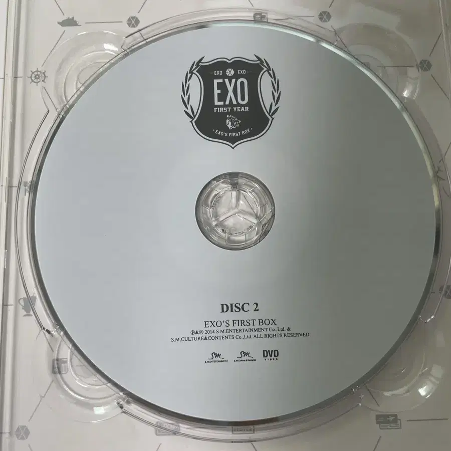 엑소 1주년 dvd 이어폰 줄감개