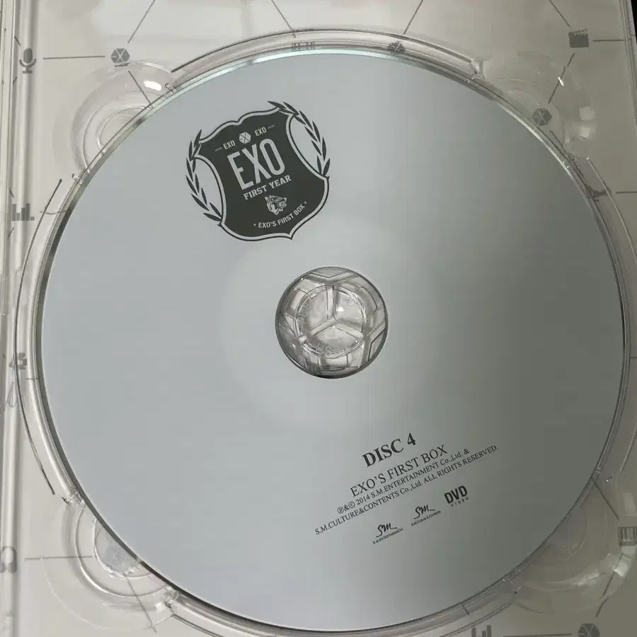 엑소 1주년 dvd 이어폰 줄감개