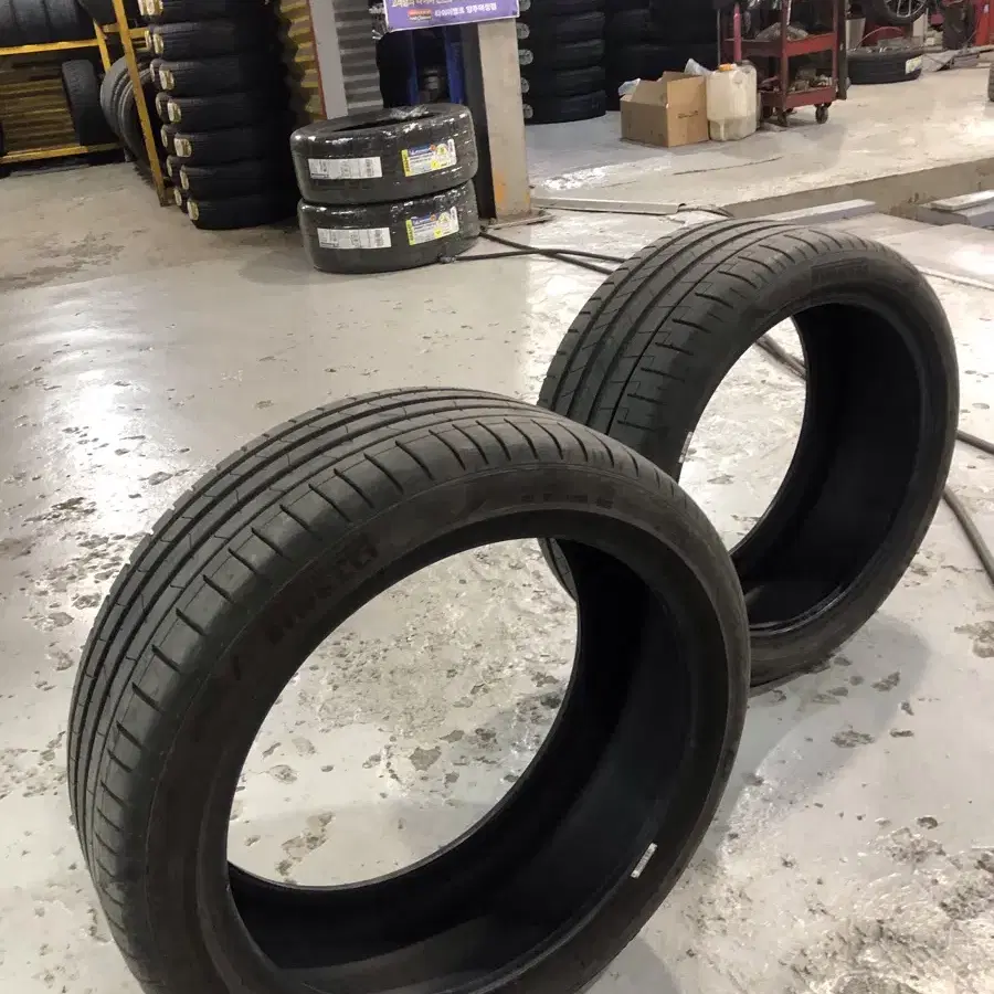 피렐리 P ZERO 런플렛 275/35 R19 1개+245/40 R19