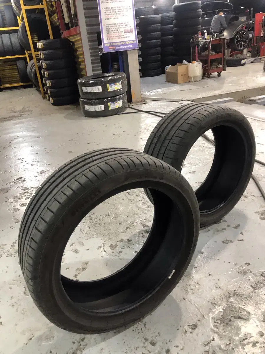 피렐리 P ZERO 런플렛 275/35 R19 1개+245/40 R19