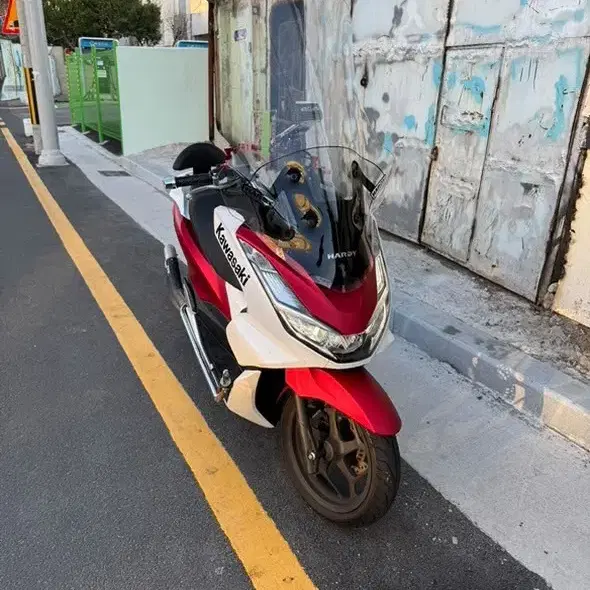 Pcx125 21년식 판매합니다 Xmax Nmax 보이져 크루심 알파