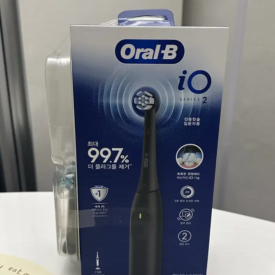 오랄비 Oral-B io2 전동칫솔