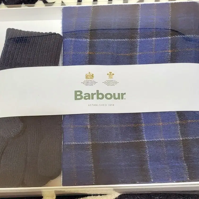 Barbour 목도리 장갑 세트