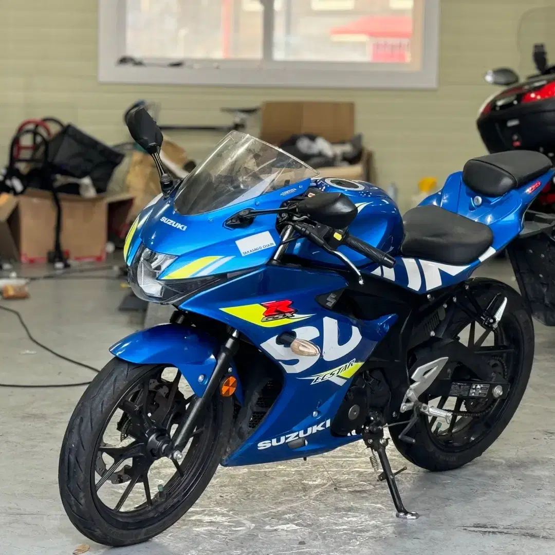 스즈키 gsxr125 2019년 / 요시무라 / 컨디션 좋은차 판매합니다