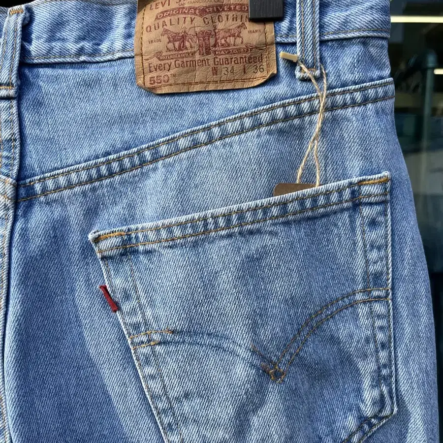 (33.5)90s 550 Vintage Levis