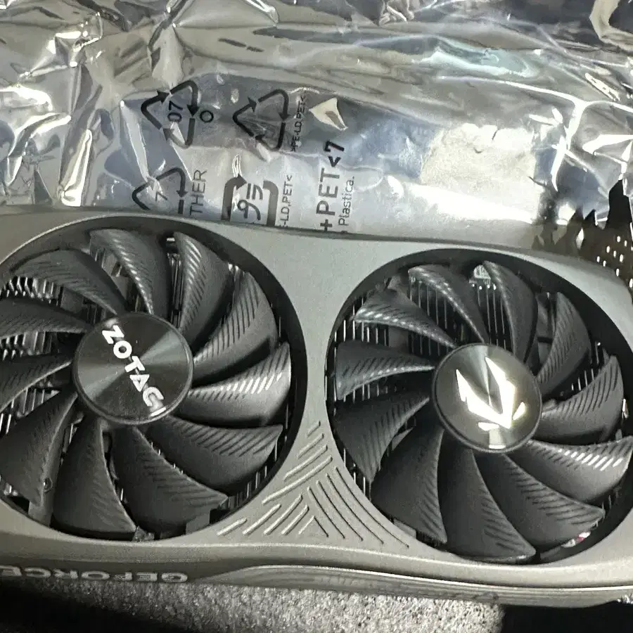 Zotac Rtx4060 그래픽카드 팝니다