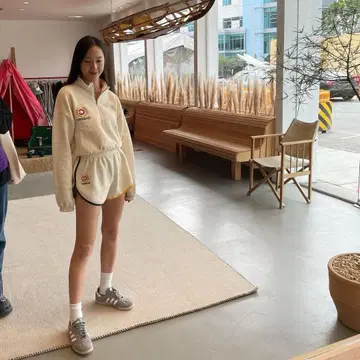 f(x)크리스탈 개인물품 Cherry Los Angeles 트레이닝복