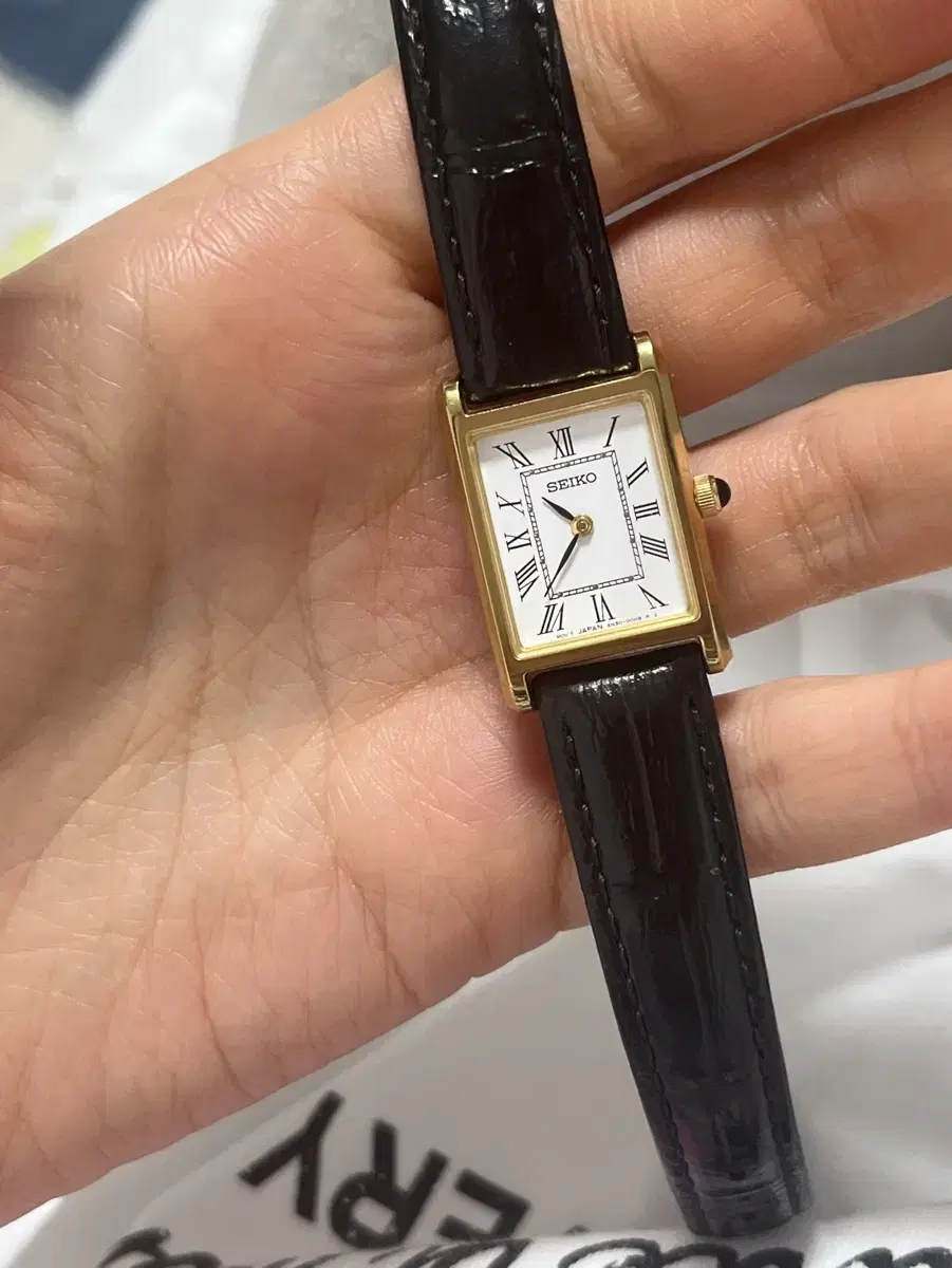 Seiko SWR052 가죽시계 금장 세르띠에