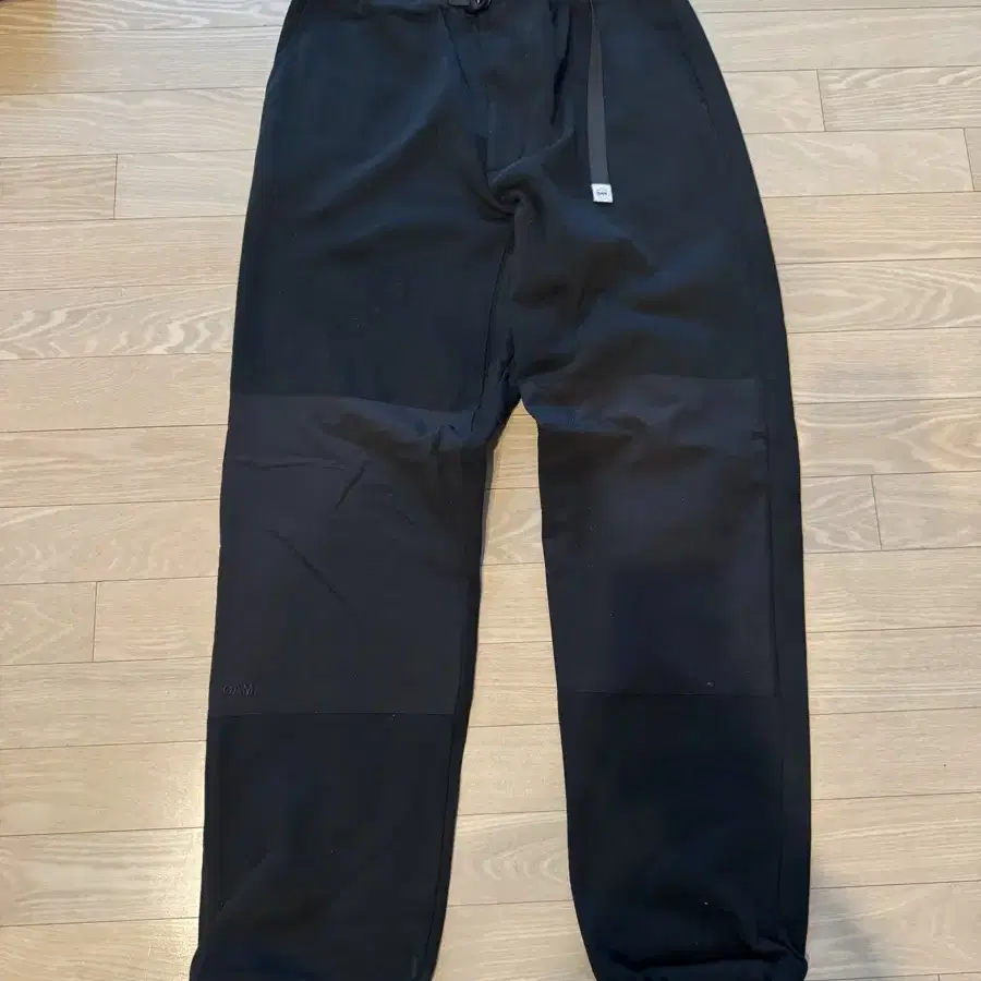 OUT x OAM UTILITY SWEAT PANTS