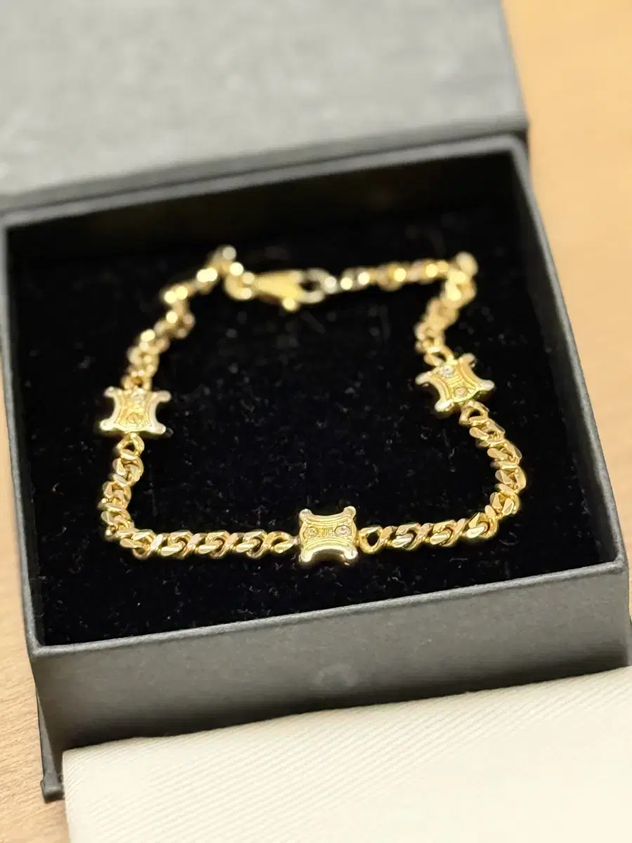Seline Trio Pea Bracelet Price cut for today only