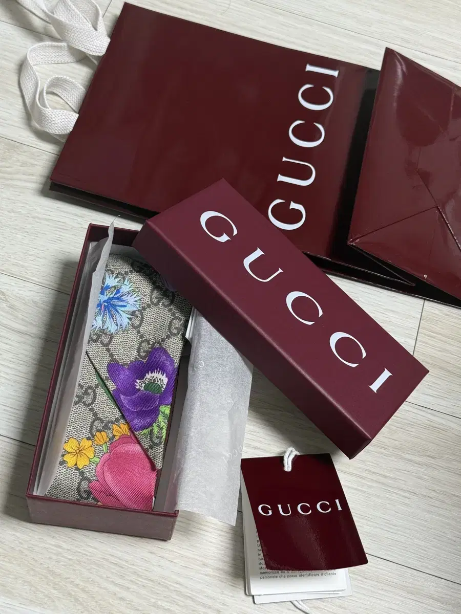 GUCCI GG Flora Print Silk Neck Bow