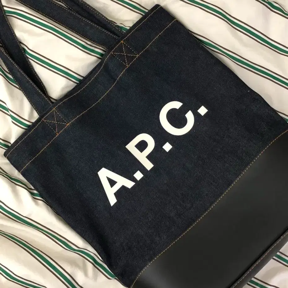 A.P.C 데님 에코백 가방