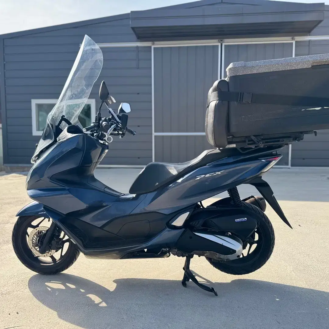 혼다 Pcx125 ABS 21년식8만Km 판매합니다.