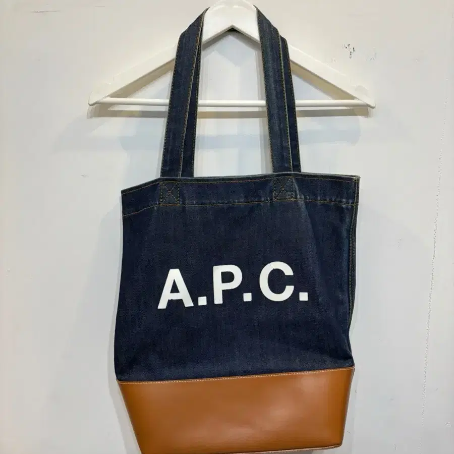 A.P.C 아페쎄 악셀 데님 토트백 택배비포함