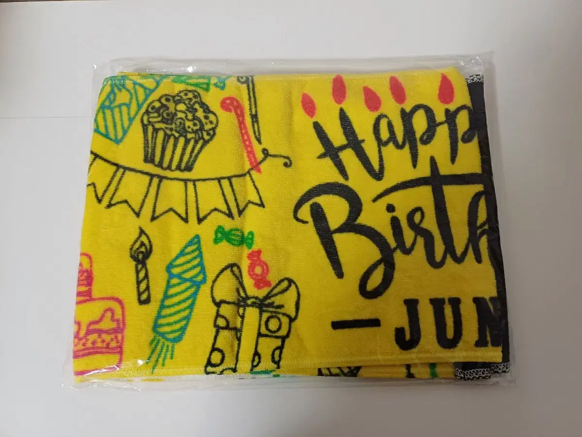 2pm 준호 겨울소년투어굿즈 생일타올 (미개봉)