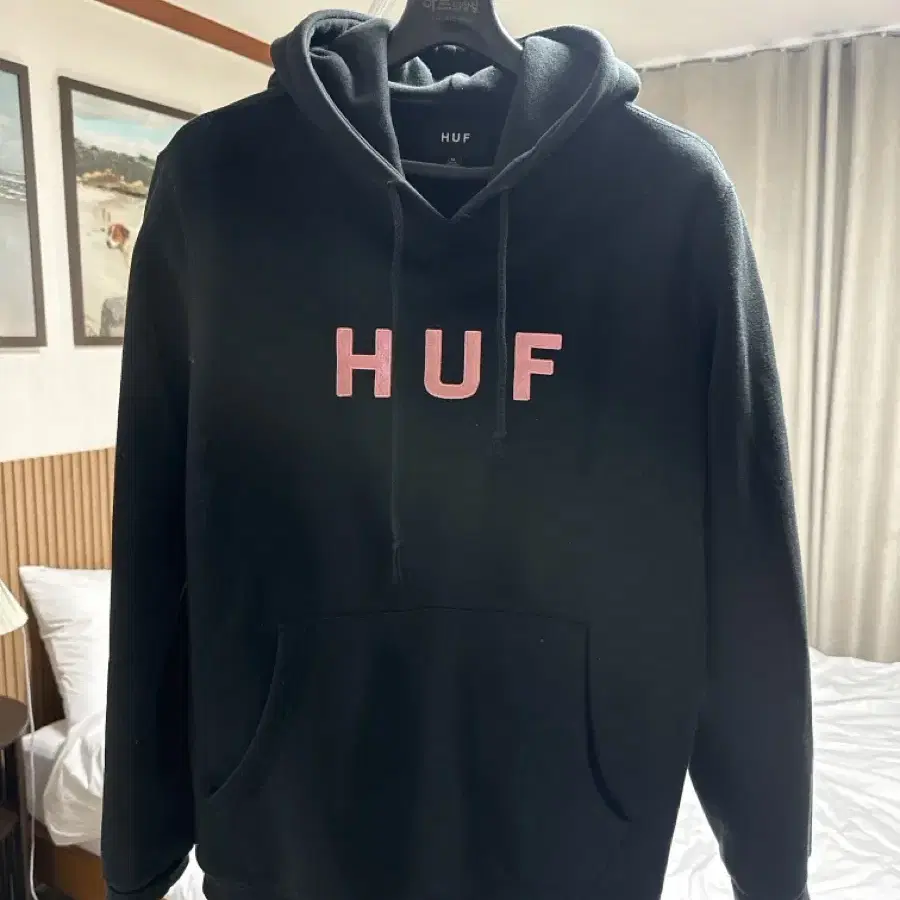 HUF M사이즈 후드티 블랙 팝니다