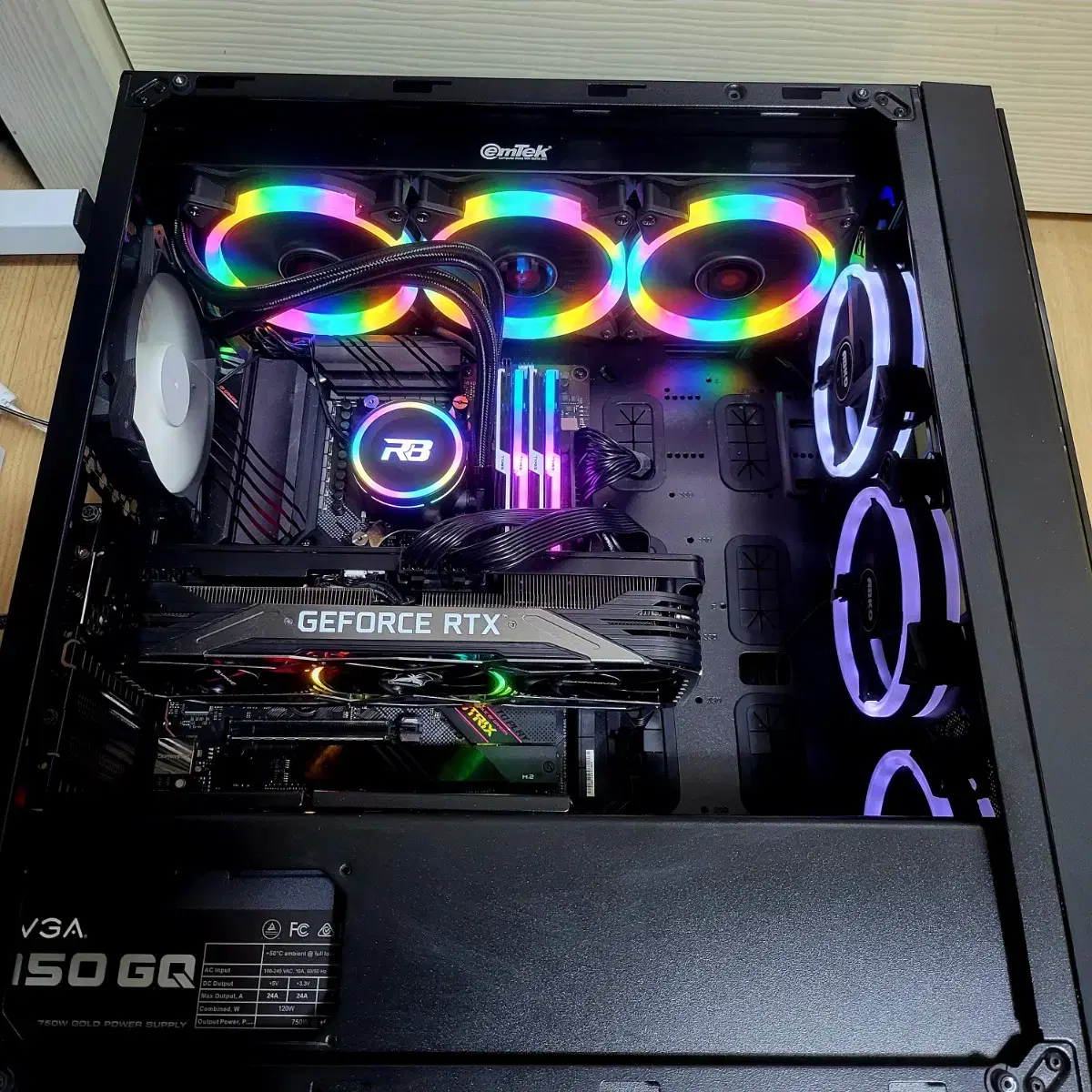 게이밍 고사양컴퓨터(라이젠 5800x3d/rtx3070ti)고가부품사용