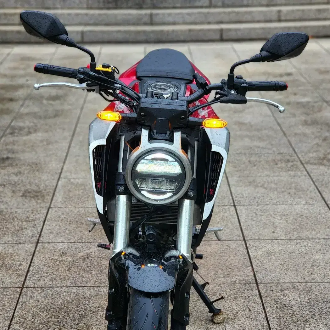 18년식.필링A급 cb125r.abs차량.판매