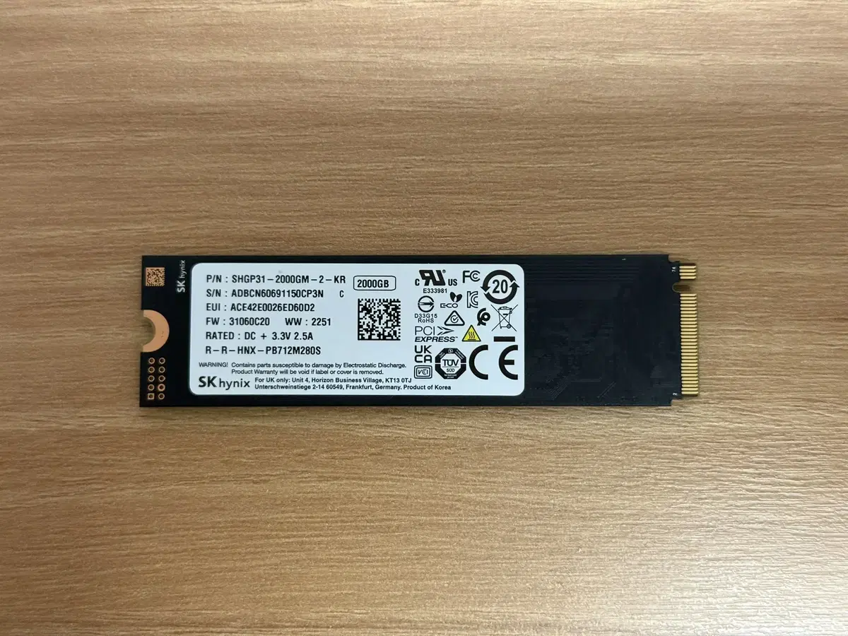 SK하이닉스 P31 M.2 NVMe 2TB 국내 정품 팝니다.