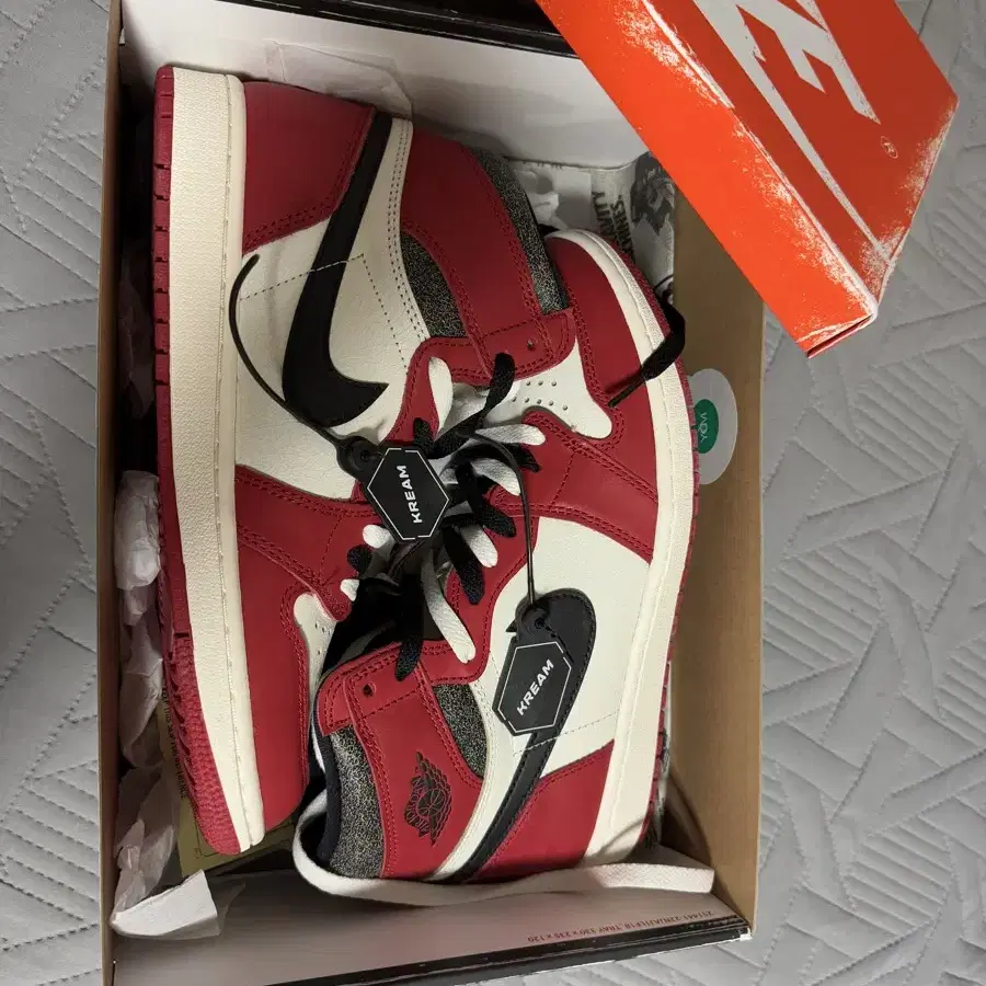 Jordan 1 Retro High OG Chicago 2022