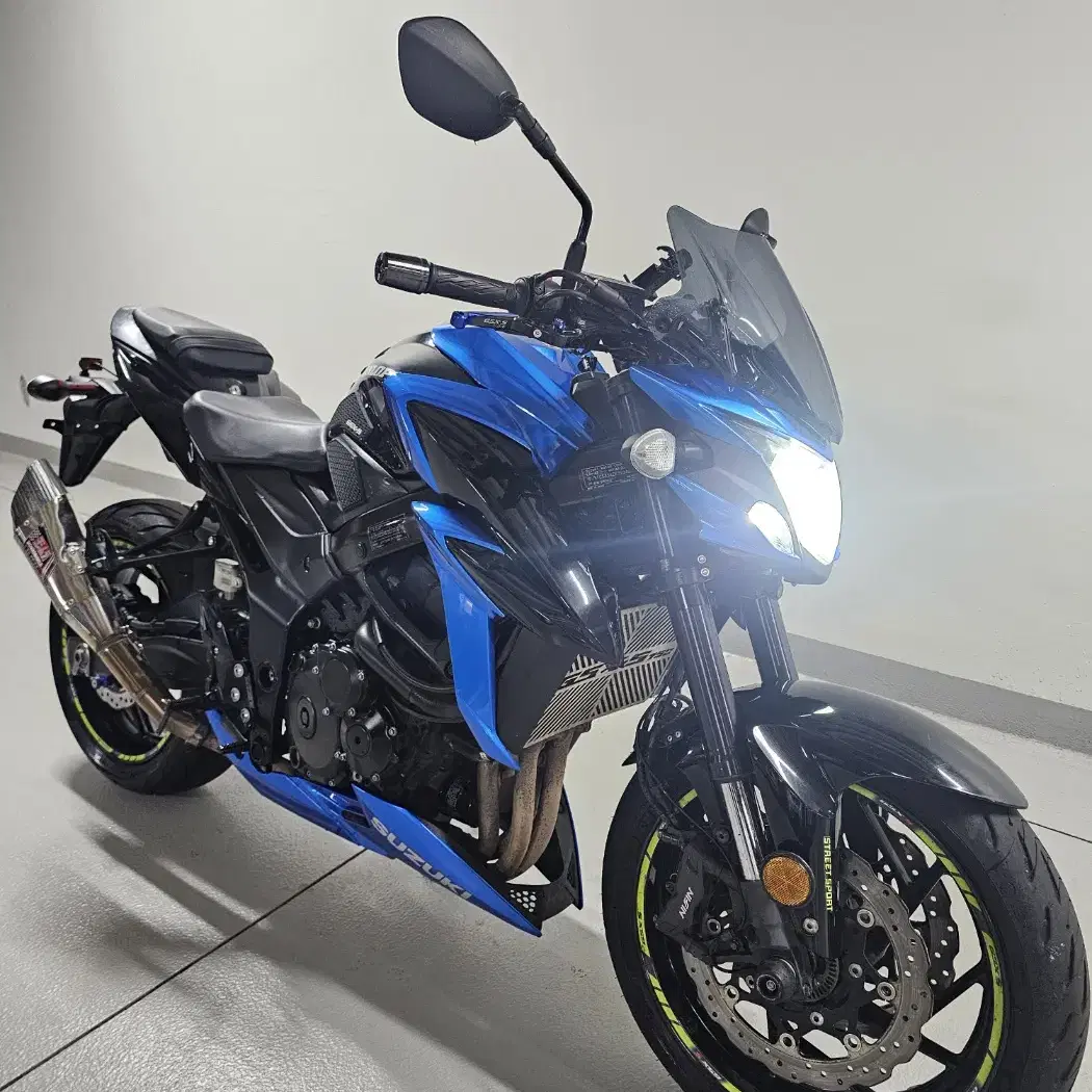 2019년식 관리잘한 스즈키 GSX-S750 판매합니다 . ( 영상o )