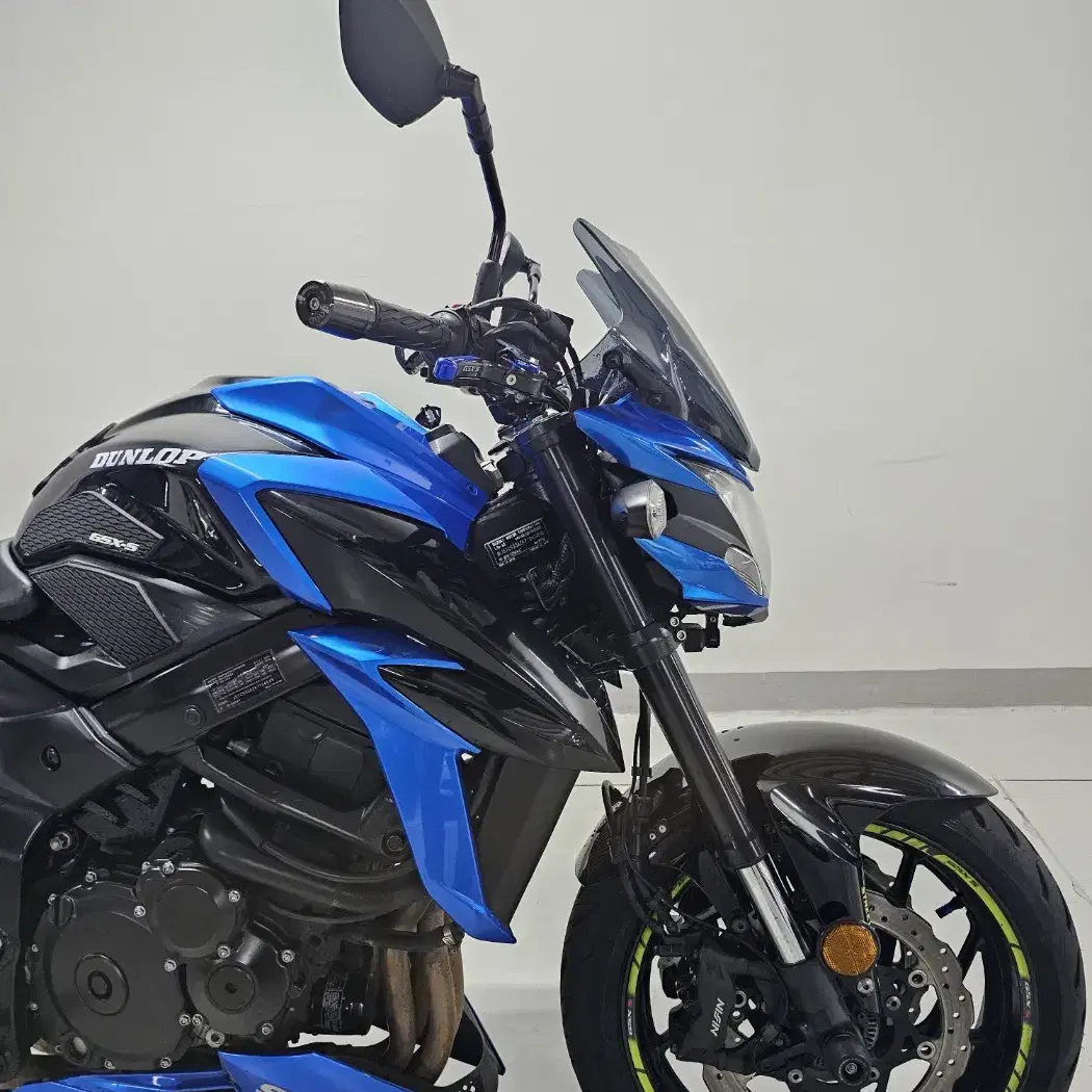 2019년식 관리잘한 스즈키 GSX-S750 판매합니다 . ( 영상o )