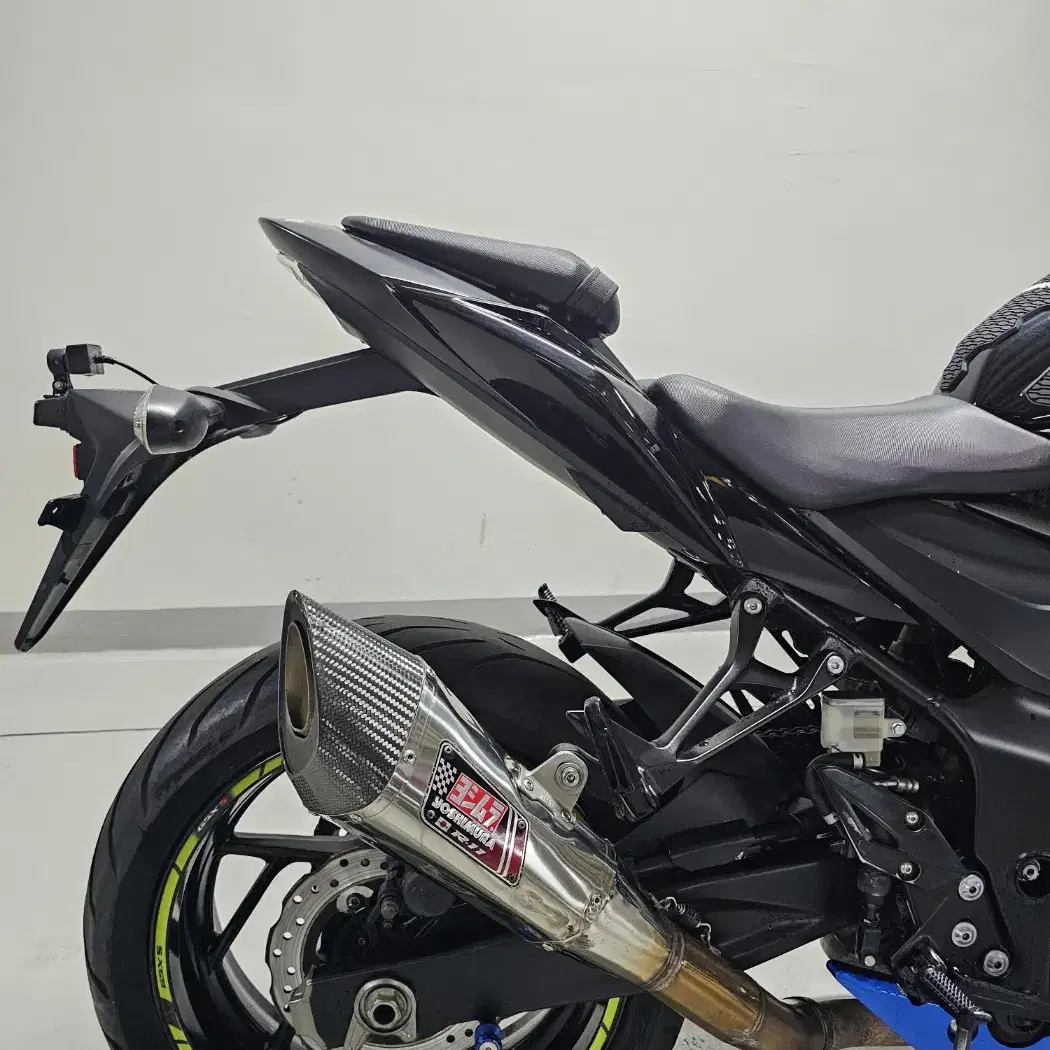 2019년식 관리잘한 스즈키 GSX-S750 판매합니다 . ( 영상o )