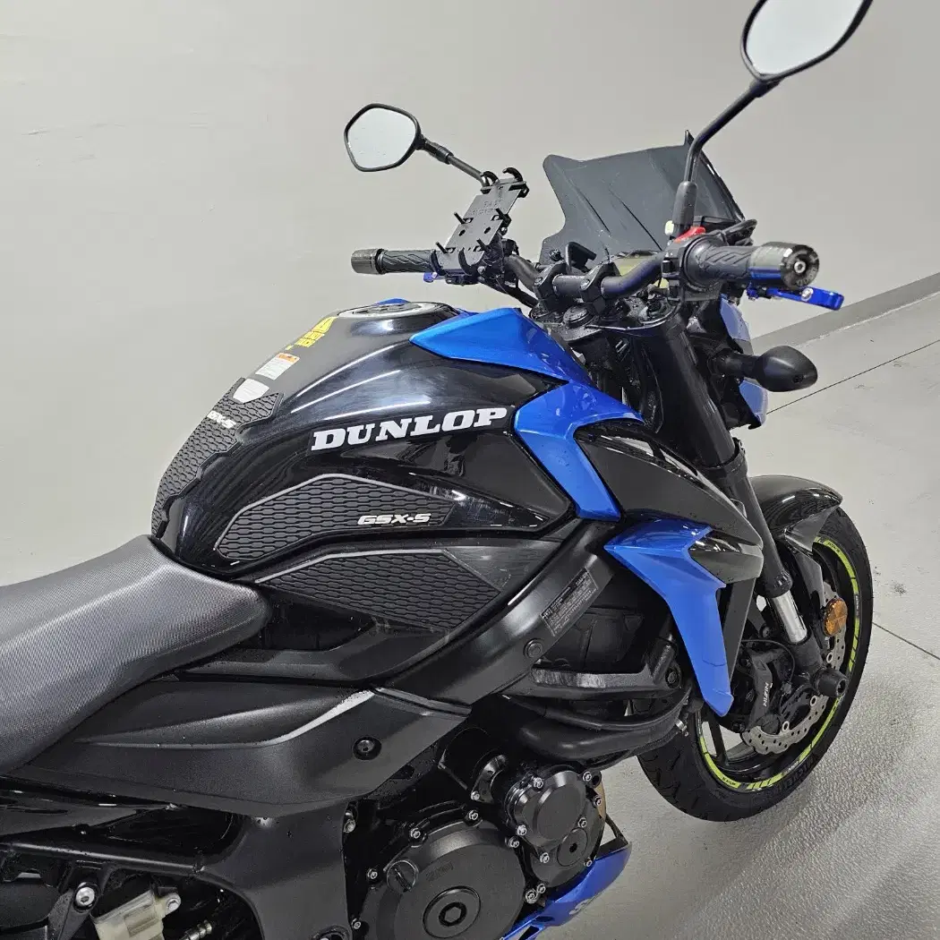 2019년식 관리잘한 스즈키 GSX-S750 판매합니다 . ( 영상o )